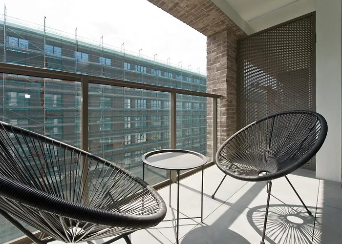 Yourapart Popieluszki Close To The Ecs -europiean Centrum Solidarity Muzeum *