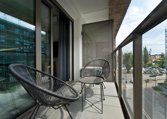 Yourapart Popiełuszki Close To The Ecs -europiean Centrum Solidarity Muzeum